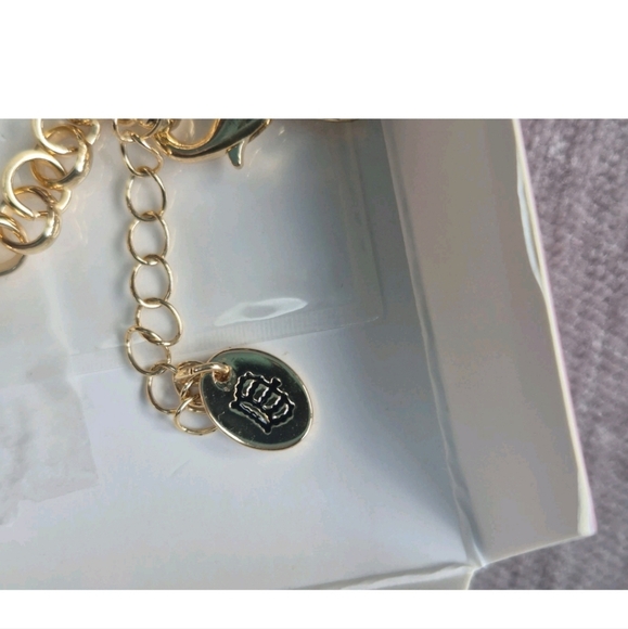 Juicy Couture Gold Heart Necklace - Picture 10 of 12